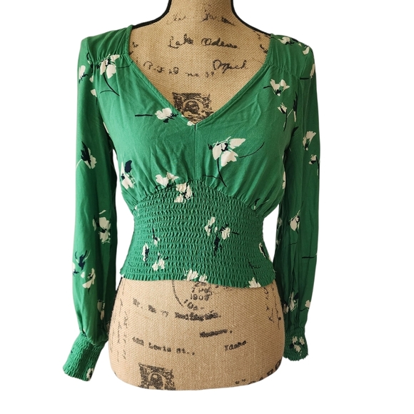 Abercrombie & Fitch Green Floral Smocked Crop Top - XS - Picture 7 of 9